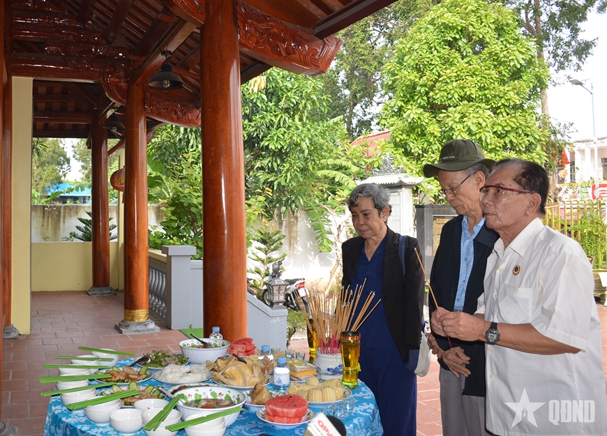 Lễ giỗ tập thể liệt sĩ Trung đoàn 1 - tri ân những hy sinh cao cả